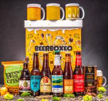 Beerboxeo dárkové balení - Plné pivních speciálů EXCLUSIVE s pivním Hrnkem