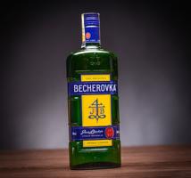 Becherovka 38% 0,7 l (holá láhev)