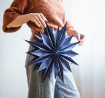 DIY sada na výrobu papírové hvězdy - modrá s leskem