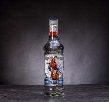 Jamajský bílý rum Captain Morgan White 0,7L