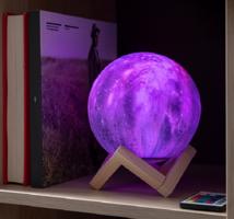 Vesmírná 3D lampa s podstavcem
