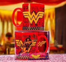 Wonder Woman Komiksový hrnek 320 ml